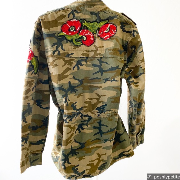 Fashion Nova s camouflage woman’s utitlity tie waist jacket long sleeve - Picture 3 of 17